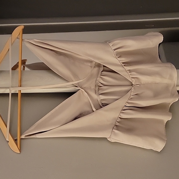 New ASOS Backless Deep Plunge Peplum Top - Picture 3 of 8